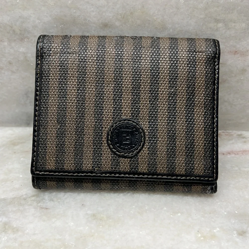 Fendi vintage, authentic trifold, wallet